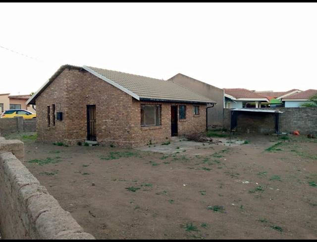 2 BEDROOM HOUSE FOR SALE IN SOSHANGUVE LL